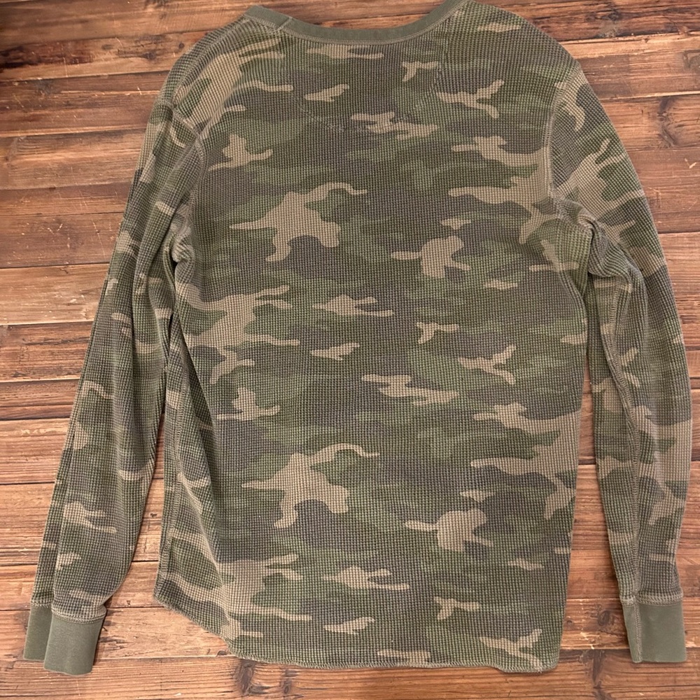 Gap camo long sleeve shirt